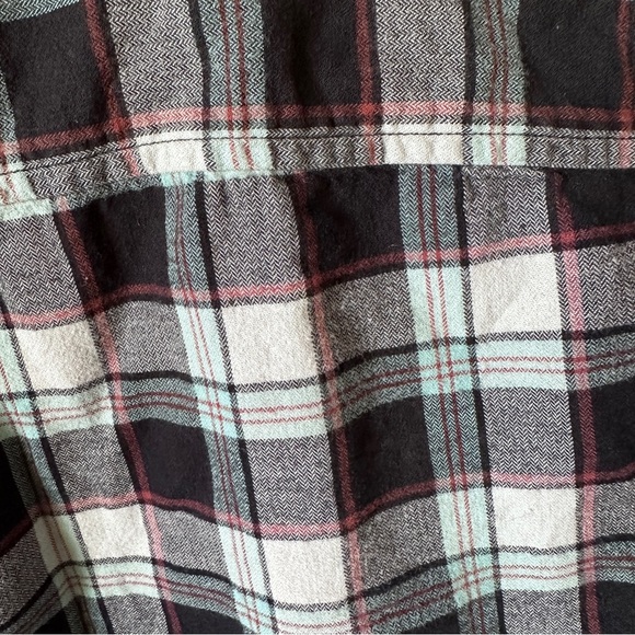 Timberland Plaid Flannel Button-Up Shirt - Picture 5 of 6